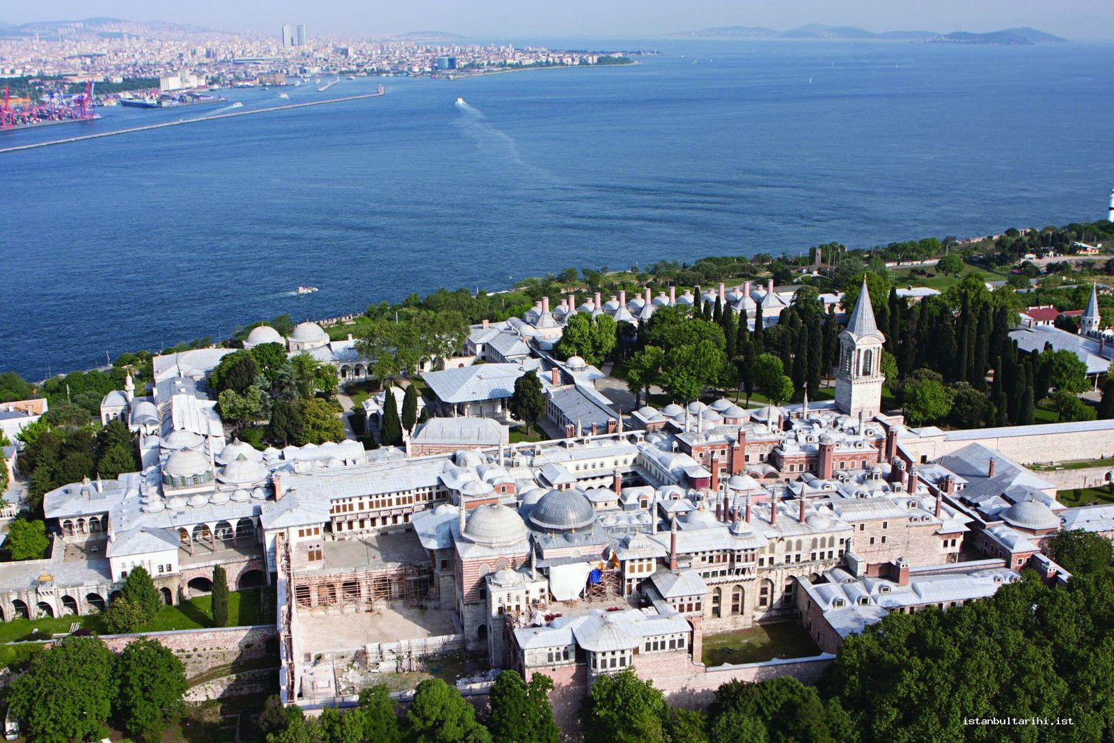 Topkapı Palace: Inside the Power, Secrets & Splendor of the Ottoman Empire